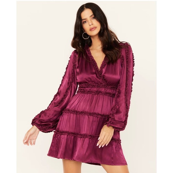 Shyanne Dresses & Skirts - Shyanne Ruffle Mini Dress Women Large Fuchsia Tiered Fit & Flare Long Sleeve NWT